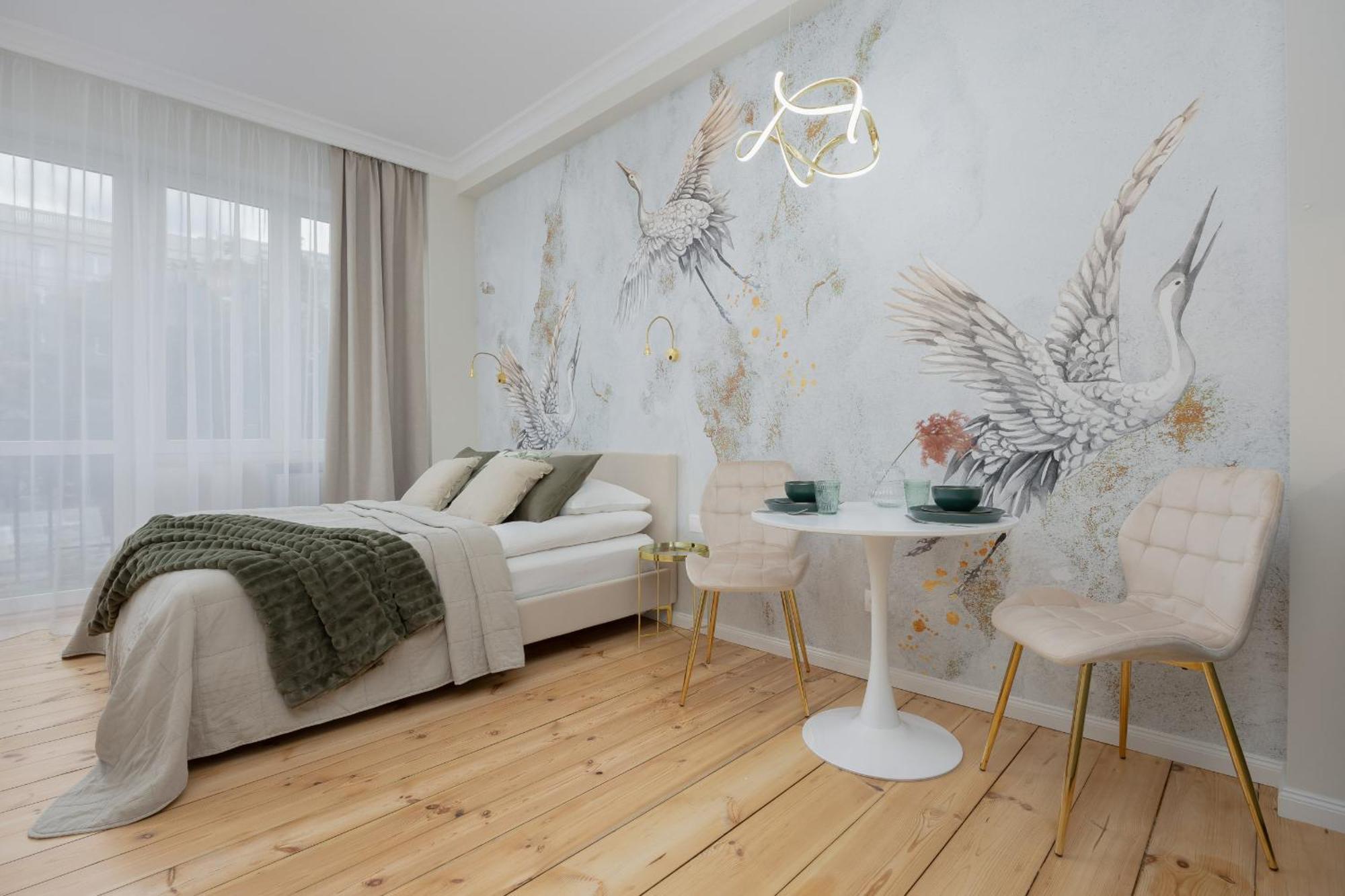 Elegant Grojecka In By Renters *