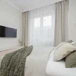 Elegant Apartments Grojecka In Warsaw By Renters