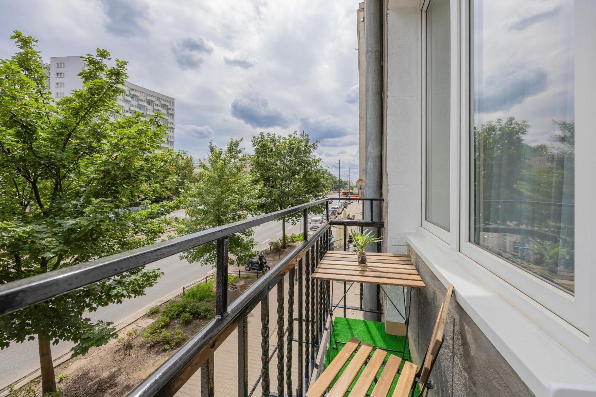 Apartament Elegant Grojecka In By Renters Warszawa