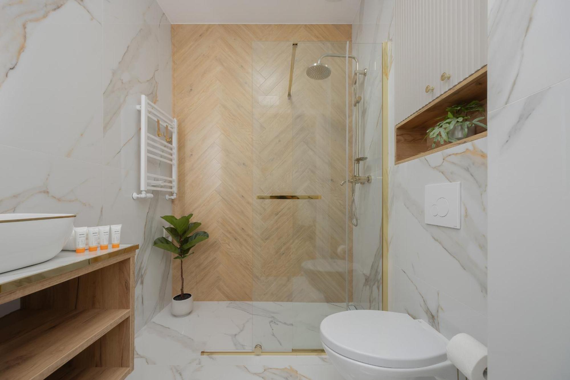 Apartament Elegant Grojecka In By Renters Warszawa